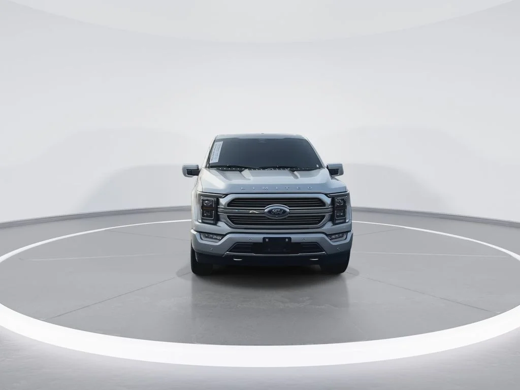 Used 2022 Silver Ford Limited image 3