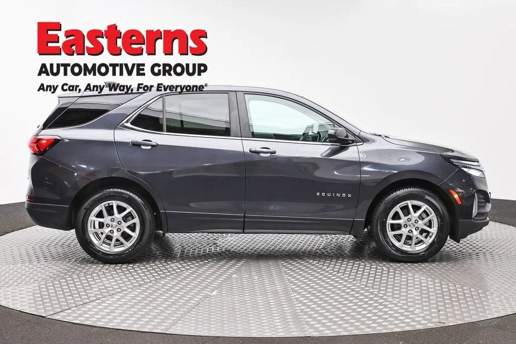 Used 2022 Gray Chevrolet LT image 4