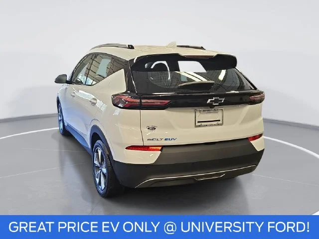 Used 2023 White Chevrolet LT image 5
