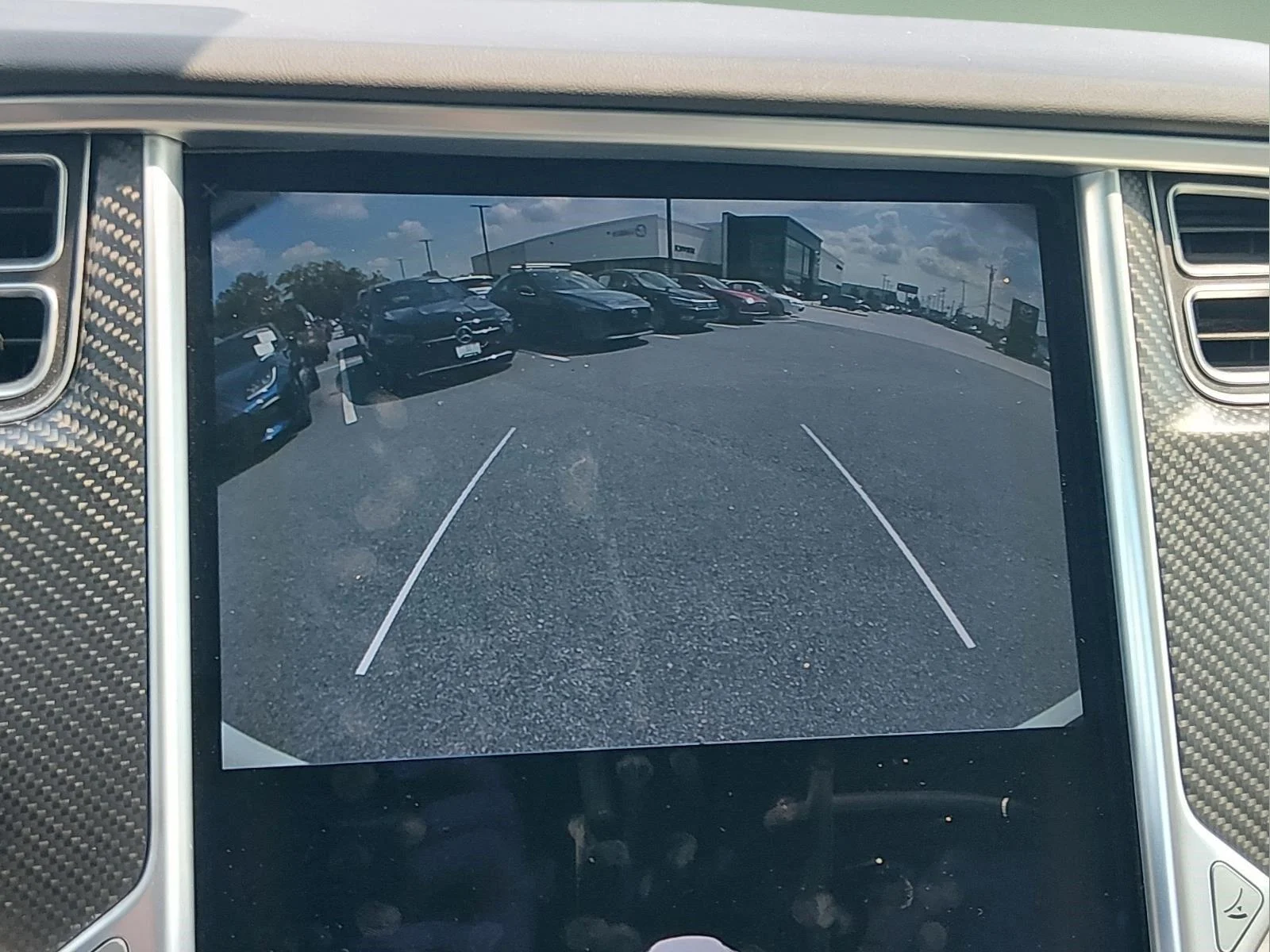 Used 2017  Tesla 90D image 27