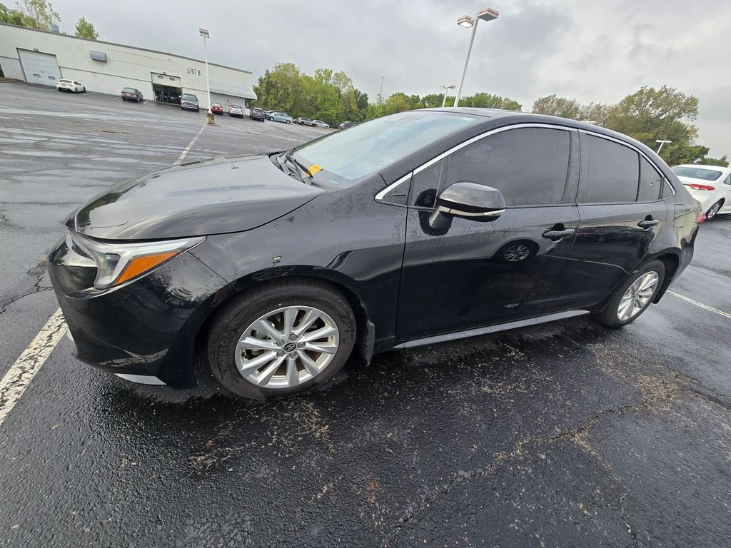 Used 2024 Black Toyota XLE image 5