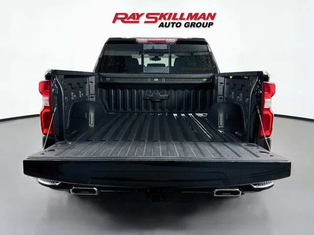 Used 2020 Black Chevrolet RST image 25