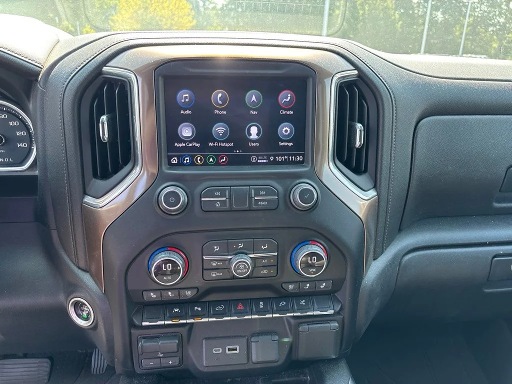 Used 2022 Black Chevrolet High Country image 11