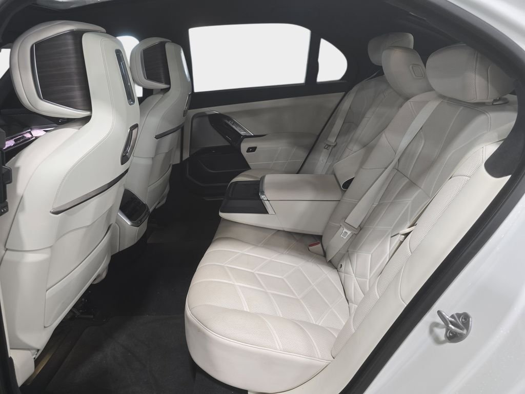 Certified Used 2023 Alpine White BMW 760i xDrive image 21