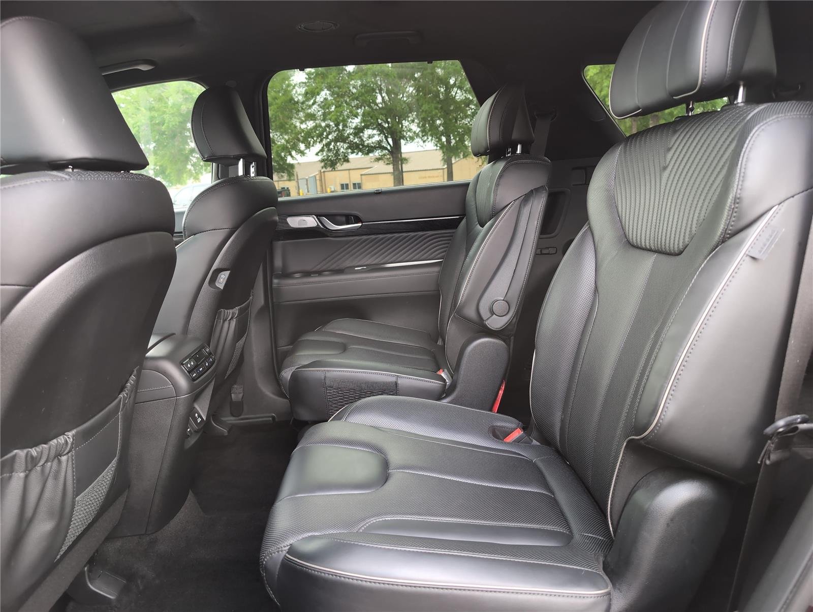 Used 2024 Sierra Burgundy Hyundai Calligraphy image 36
