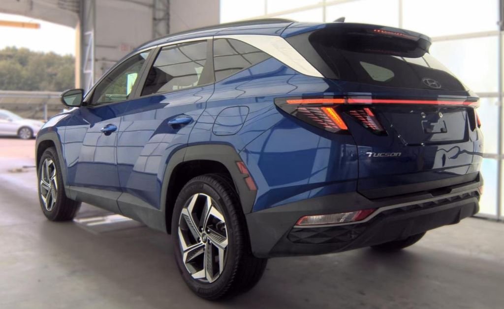 Used 2023 Blue Hyundai SEL image 4
