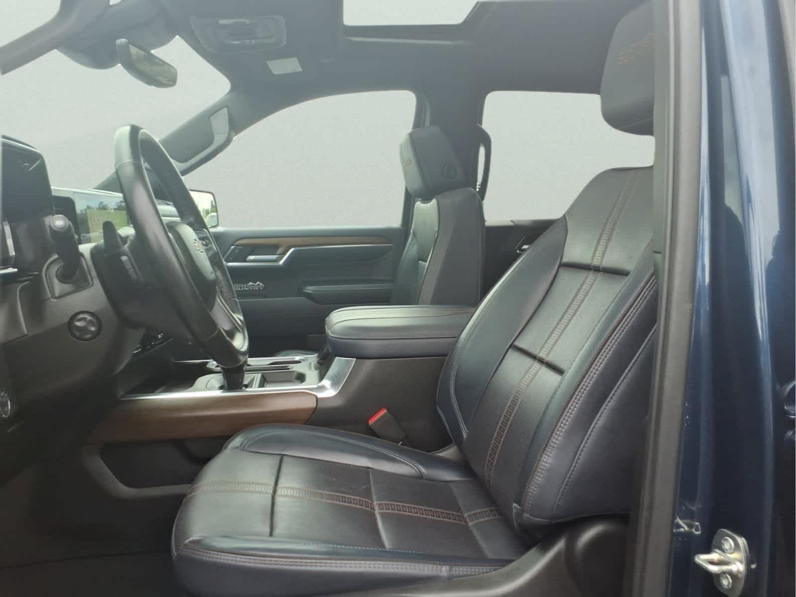 Used 2023 Northsky Blue Metallic Chevrolet High Country image 15