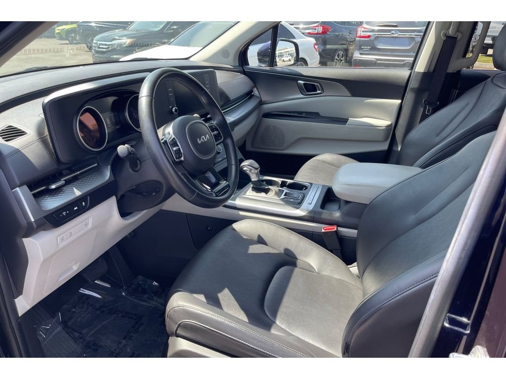 Used 2022 DEEP CHROMA BLUE Kia LXS image 10