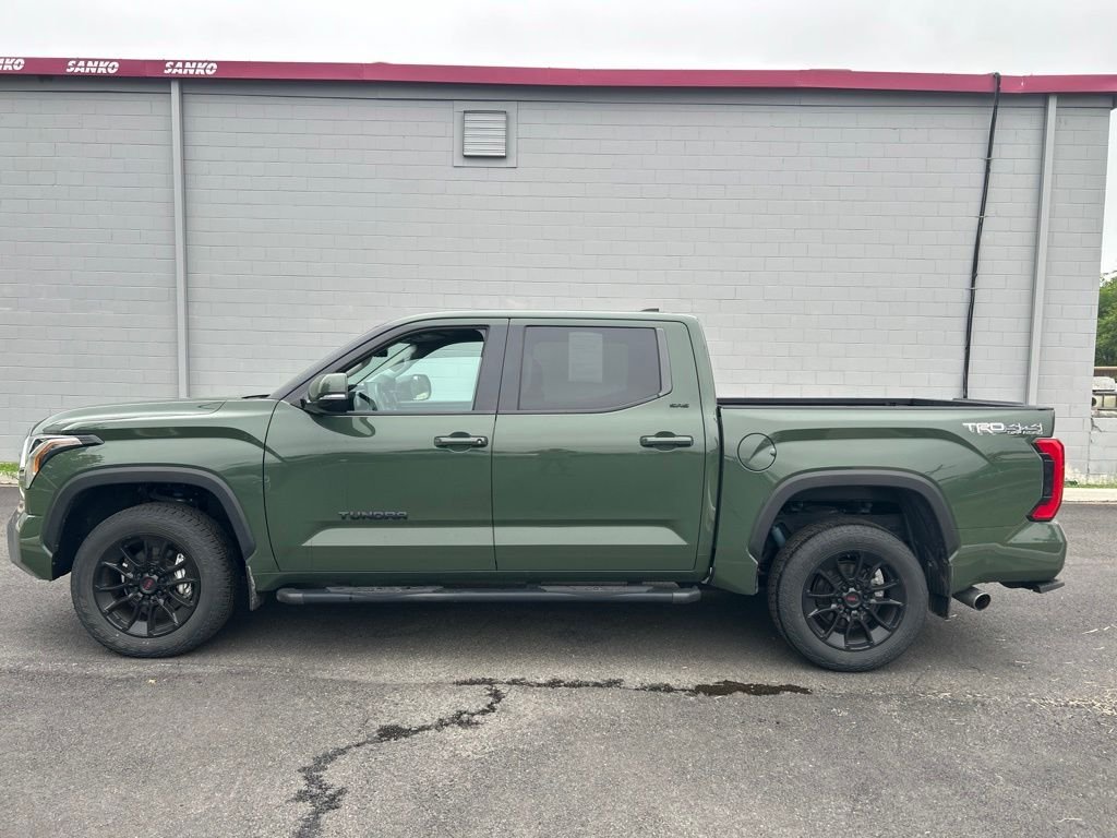 Used 2023 Green Toyota SR5 image 8