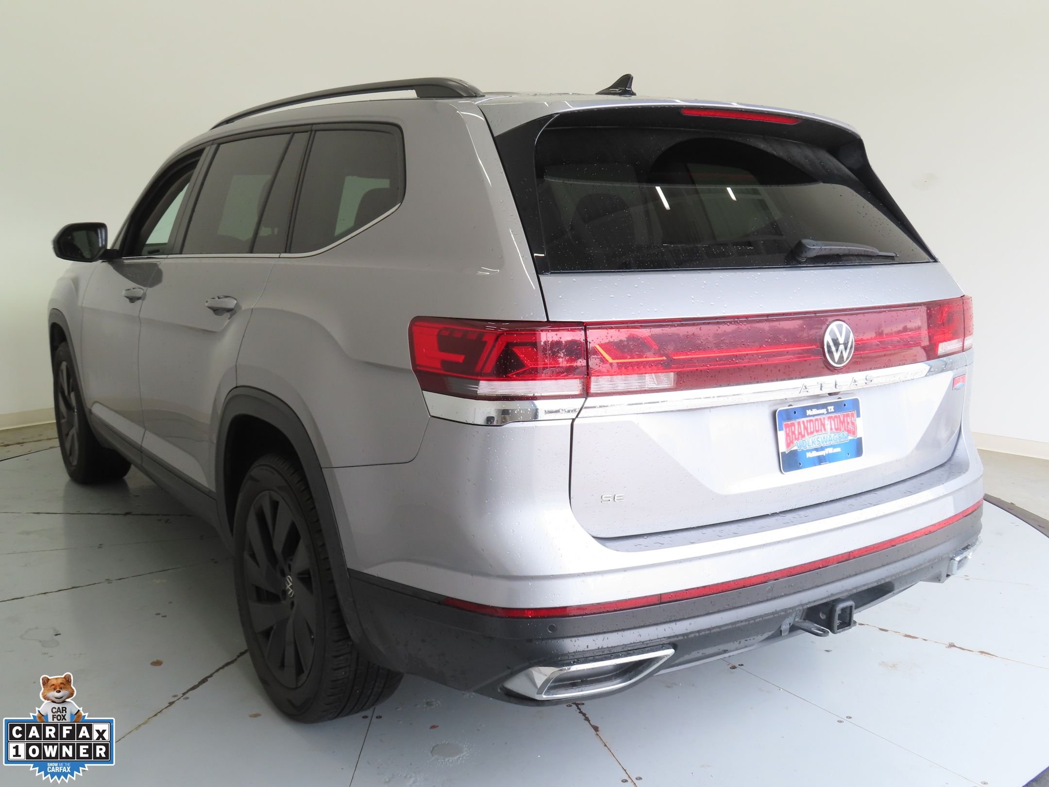 Used 2024 Silver Volkswagen 2.0T SE w/Technology image 6