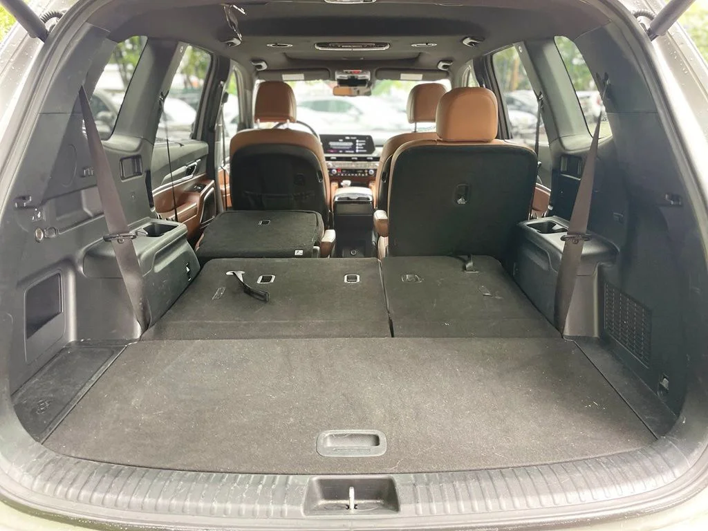 Used 2025 Wolf Gray Kia EX X-Line image 22