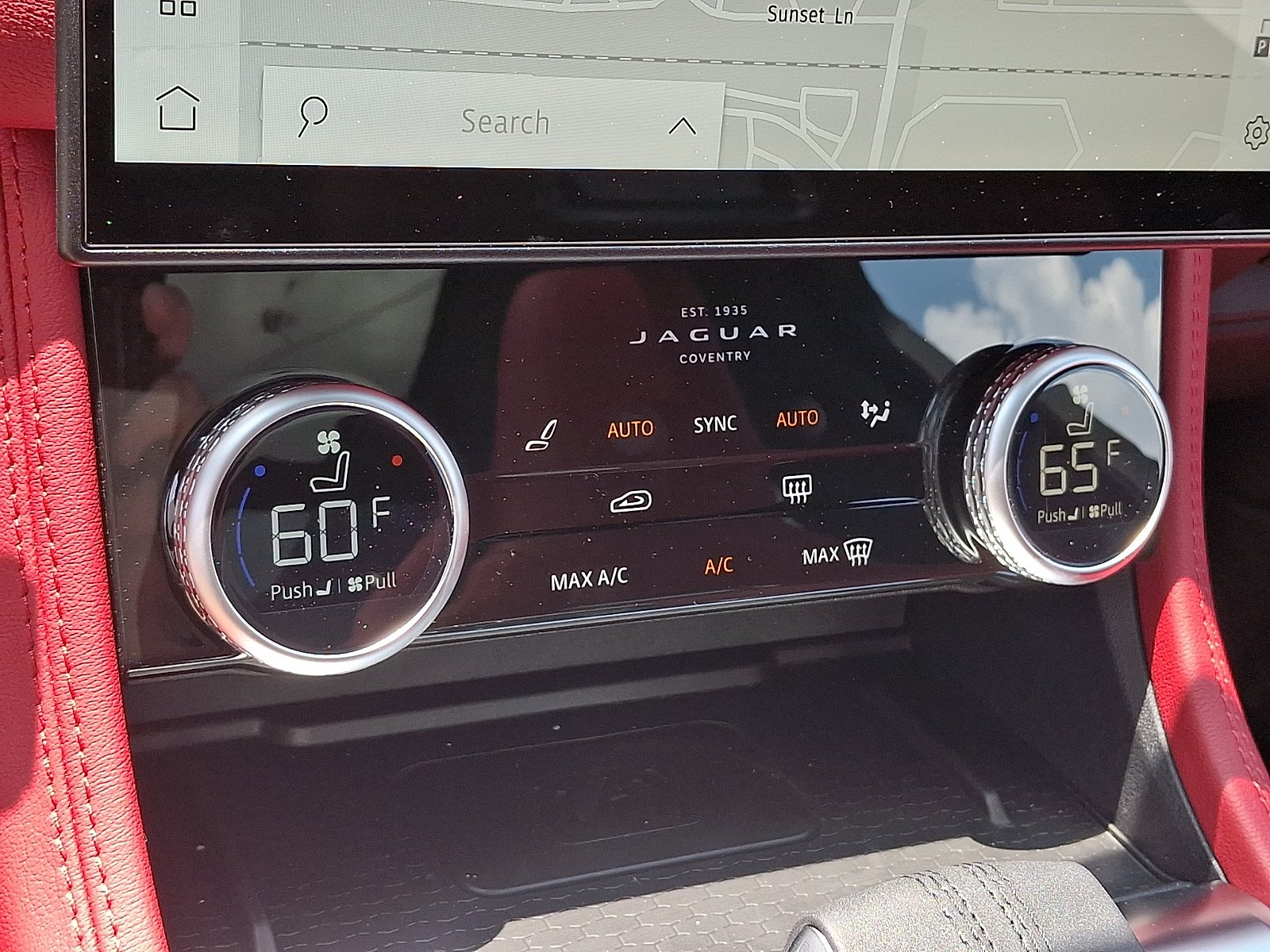 2026 Jaguar F-Pace R-Dynamic S - Photo 13