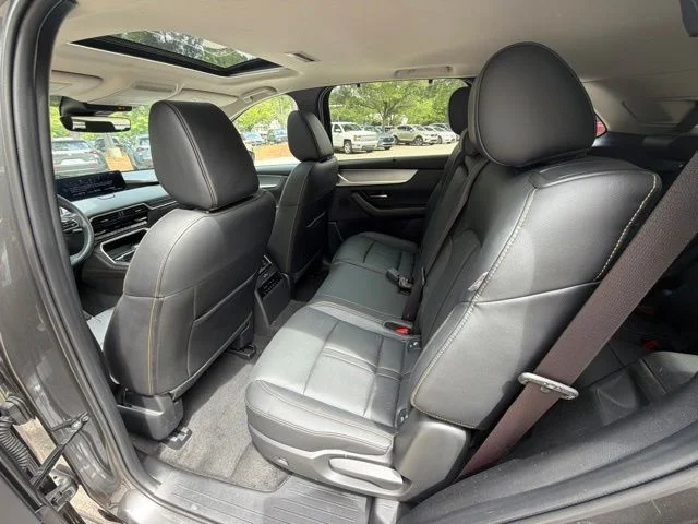 Used 2024 Gray Mazda Preferred image 23
