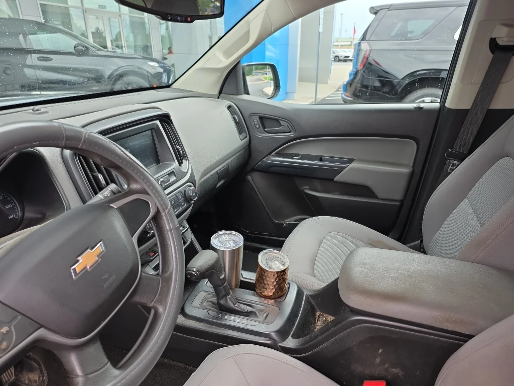 Used 2018 SATIN STEEL METALLIC Chevrolet 4WD Work Truck image 6