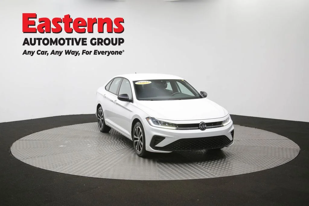 Used 2025 White Volkswagen 1.5T Sport image 49