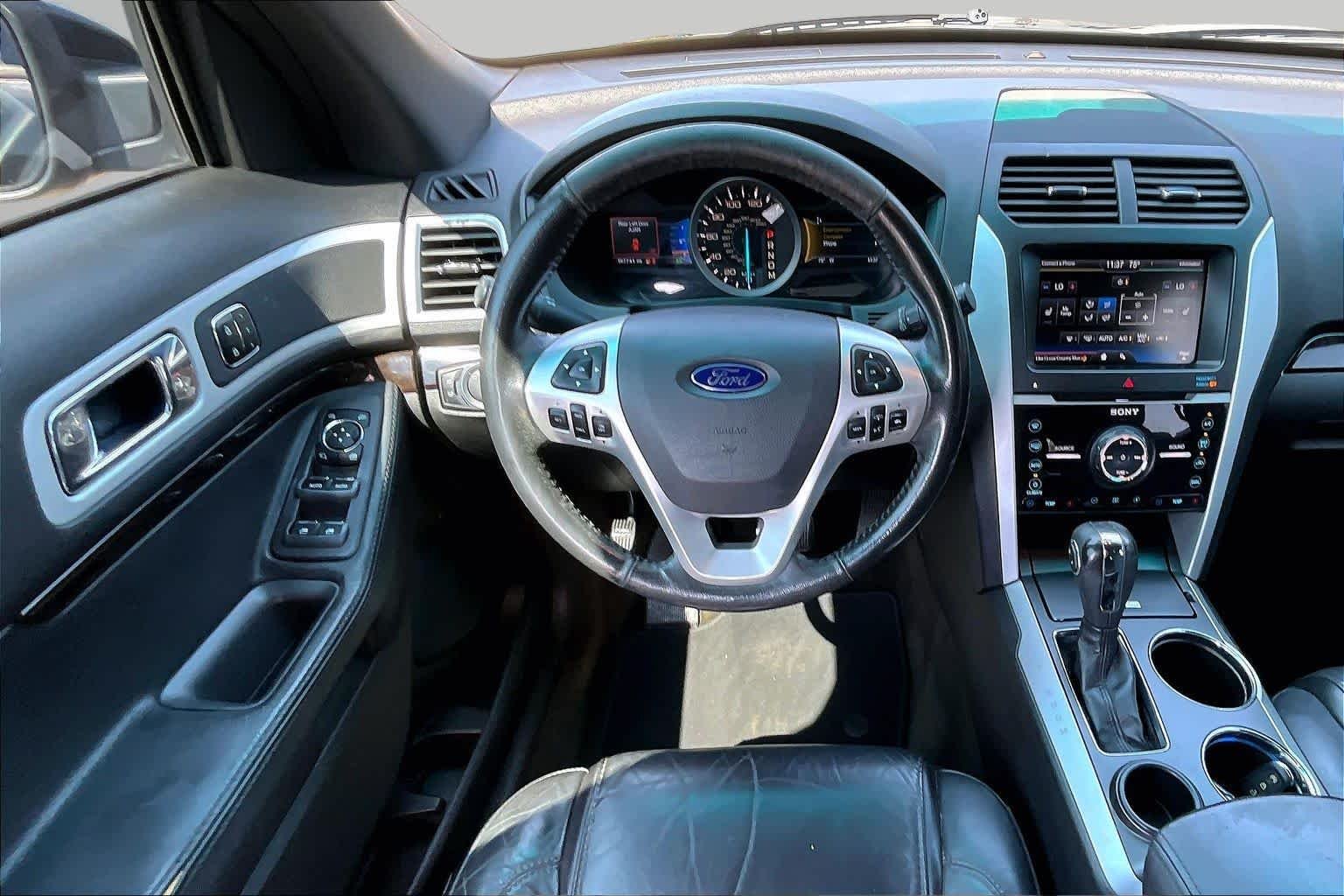 Used 2014 Tuxedo Black Metallic Ford Limited image 6