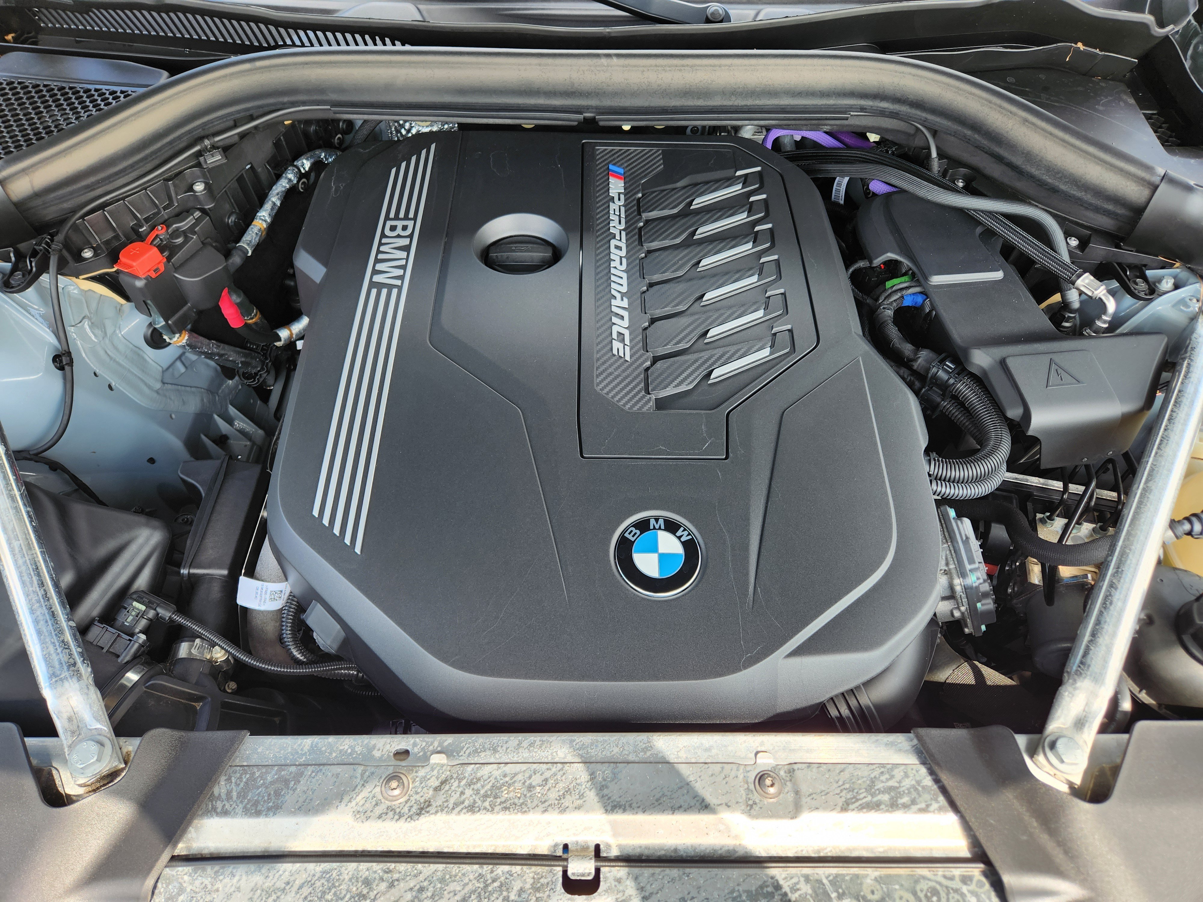 Used 2024  BMW  image 9