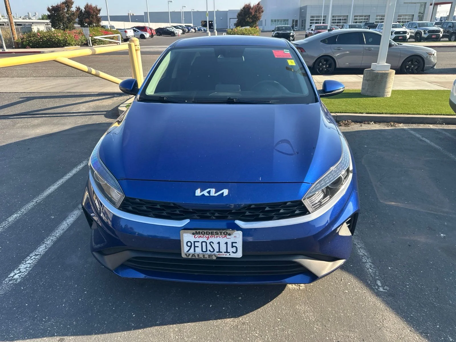 Used 2023 Deep Sea Blue Kia LXS image 2