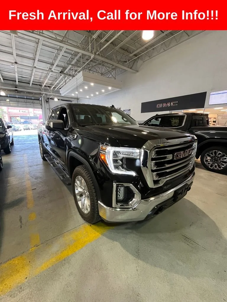 2020 GMC Sierra 4WD Crew Cab Short Box SLT's photo