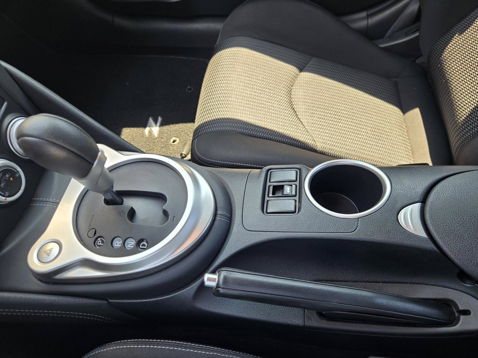 Used 2020 Pearl White Tricoat Nissan  image 23