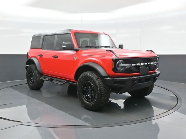 Used 2024 Red Ford Wildtrak image 1