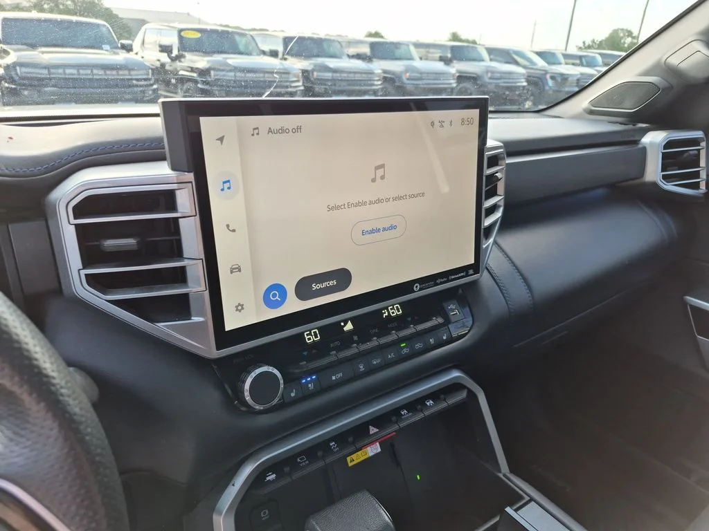 Used 2022 Silver Toyota Platinum image 27