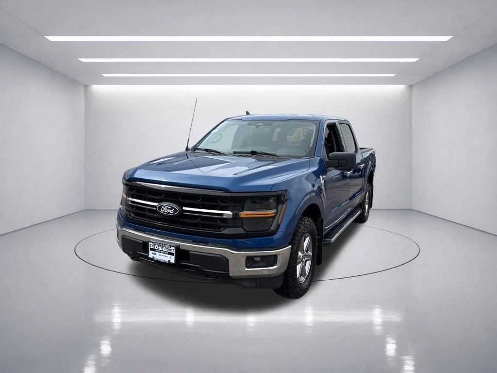 Used 2024 Atlas Blue Metallic Ford XLT image 3