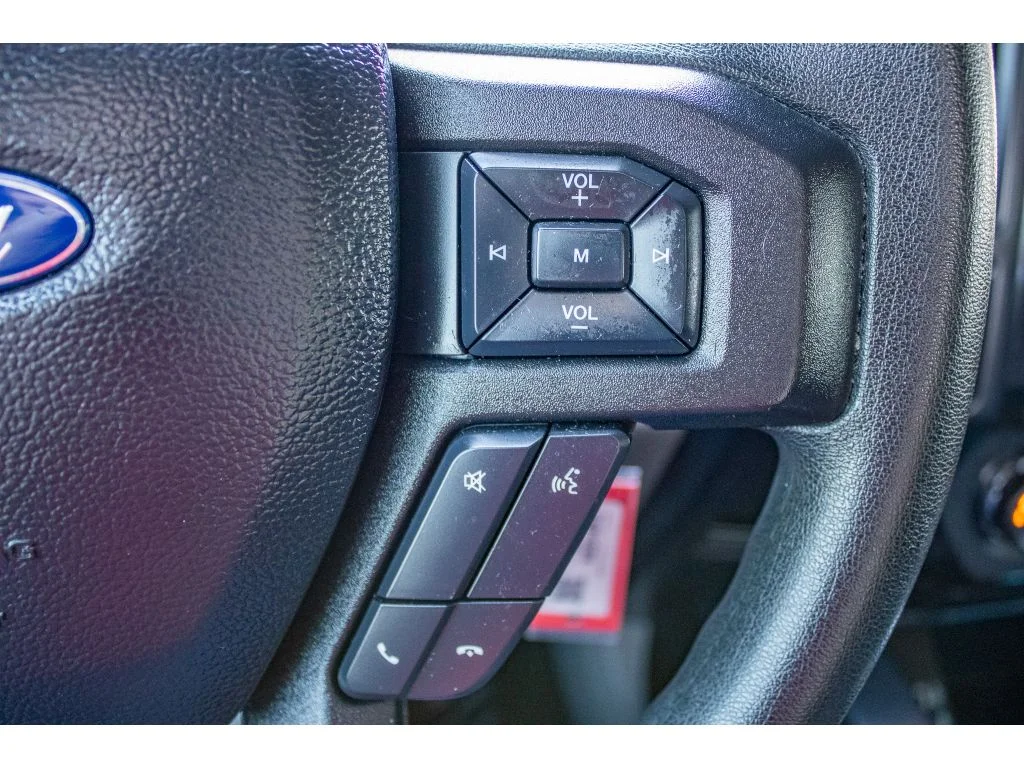 Used 2019 OXFORD WHITE Ford XL image 39