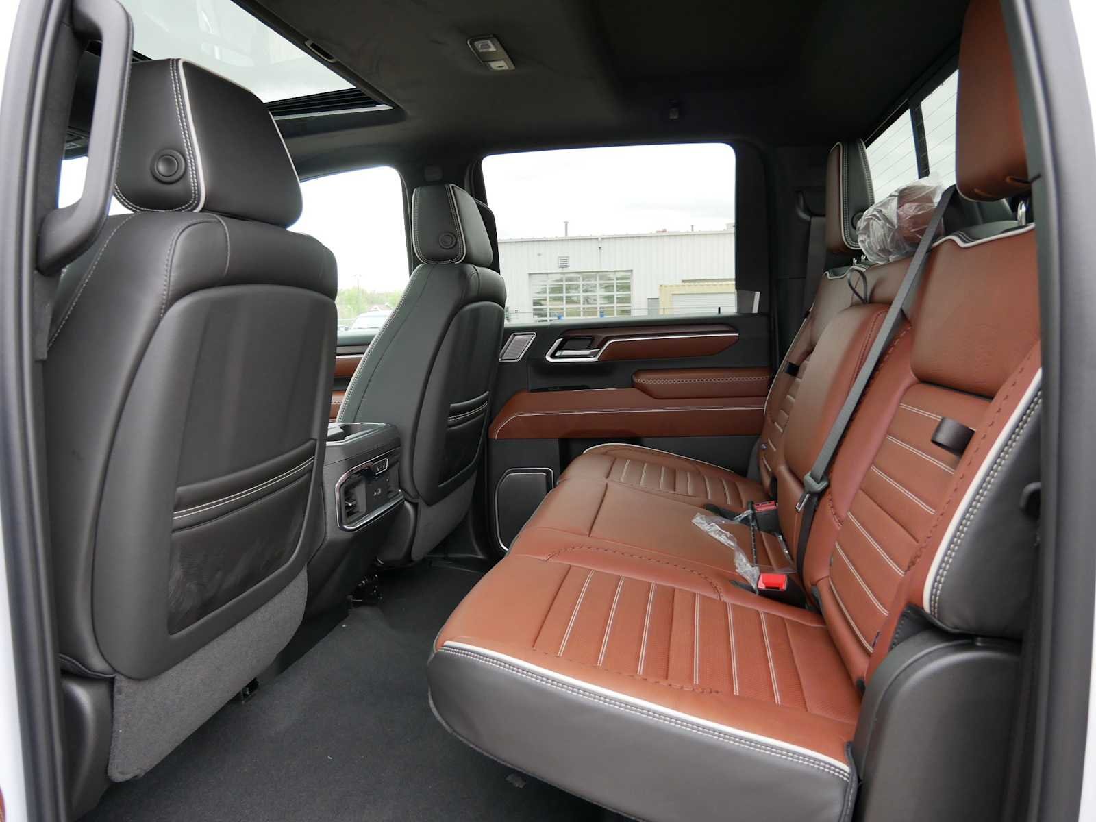 2026 GMC Sierra 2500HD Denali Ultimate - Photo 12