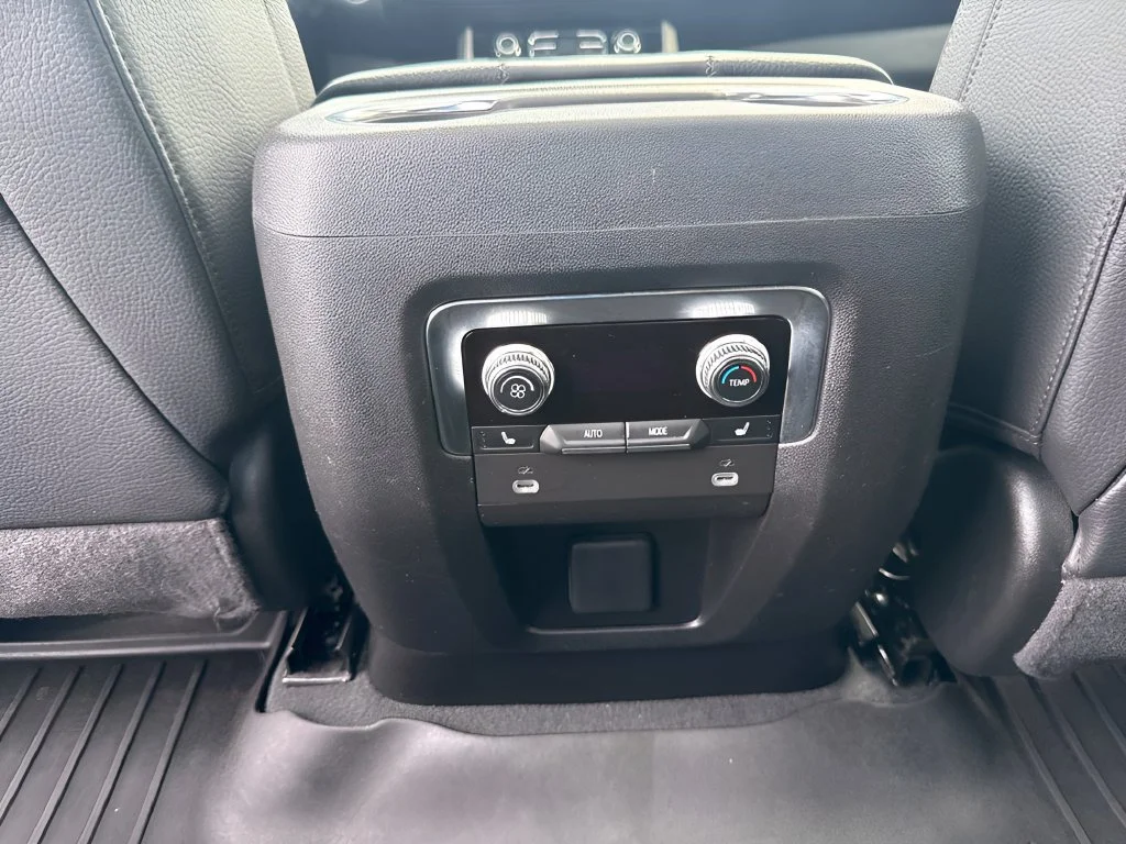 Used 2024 Summit White GMC Denali image 15