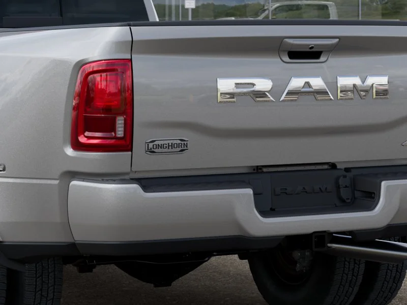New 2026 Silver-Zynith Exterior Paint RAM Limited image 39