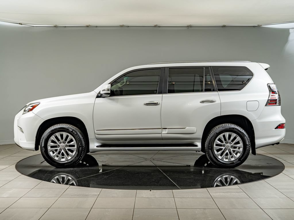 Used 2014 Starfire Pearl Lexus 460 image 8