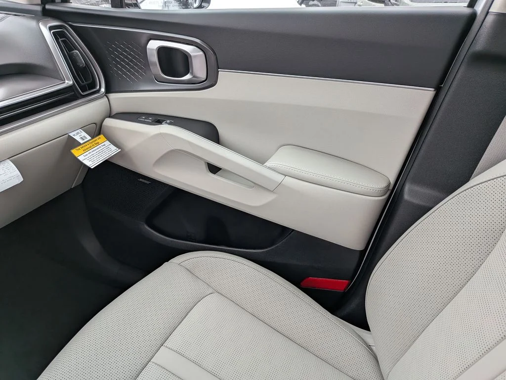 New 2026 White Pearl Kia EX image 12