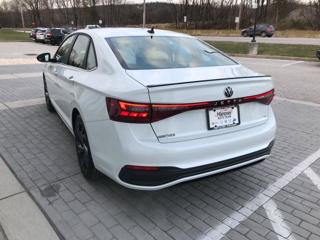 2026 Volkswagen Jetta SE - Photo 6