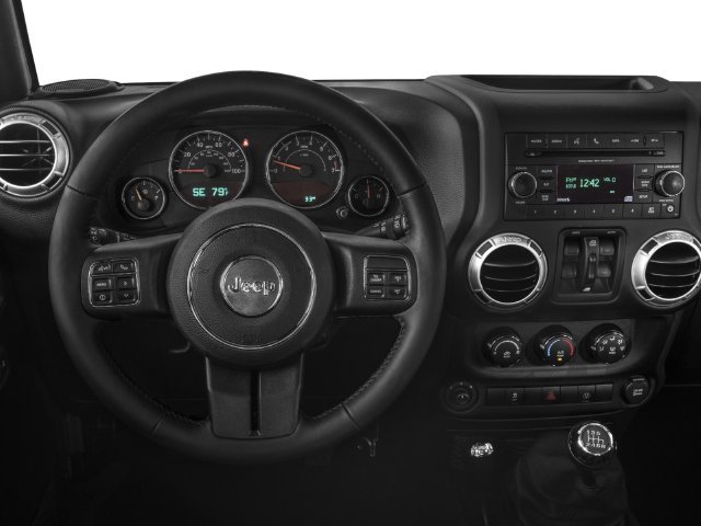 Used 2016 Silver Jeep Unlimited Sahara image 4