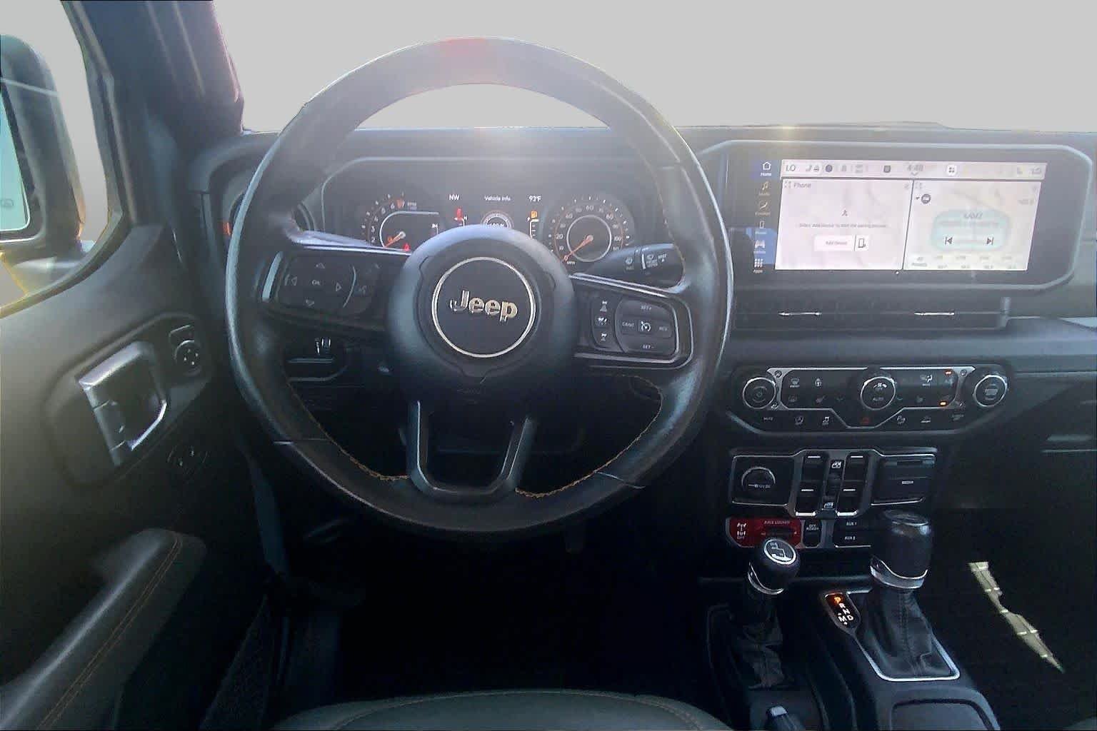 Used 2024 Anvil Clearcoat Jeep Mojave image 6