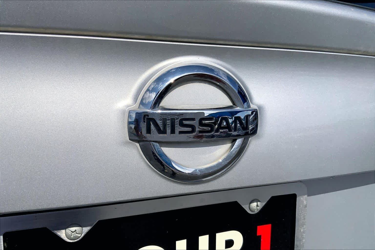 Used 2021 Brilliant Silver Metallic Nissan S image 10