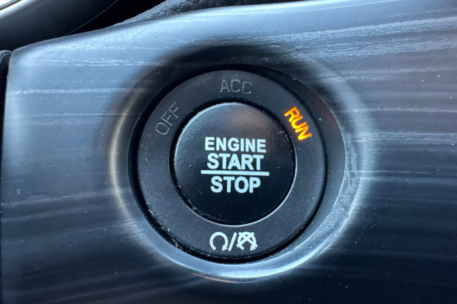 Used 2021 Red Jeep Limited image 27