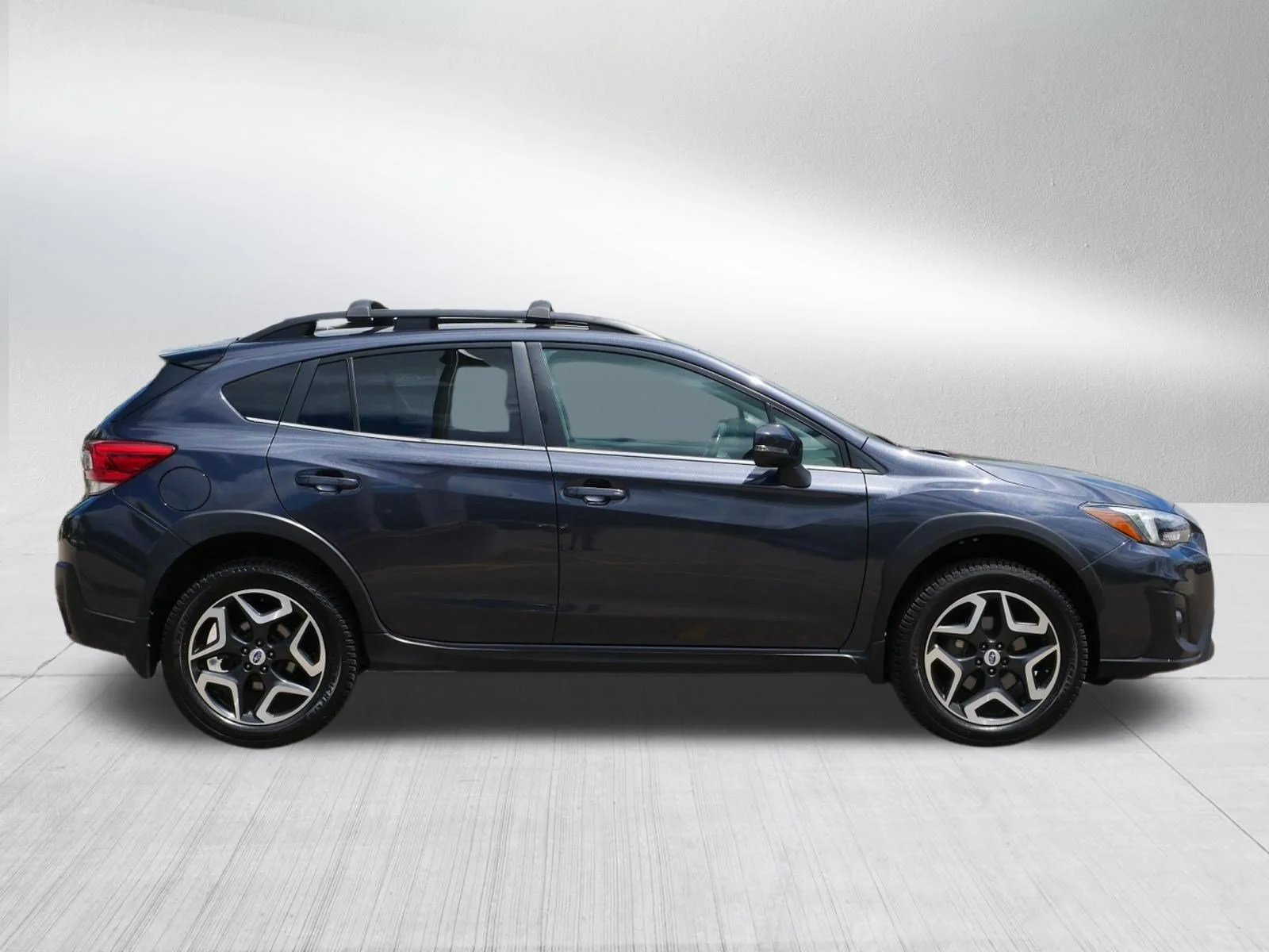 Used 2018 Dark Gray Metallic Subaru Limited image 8