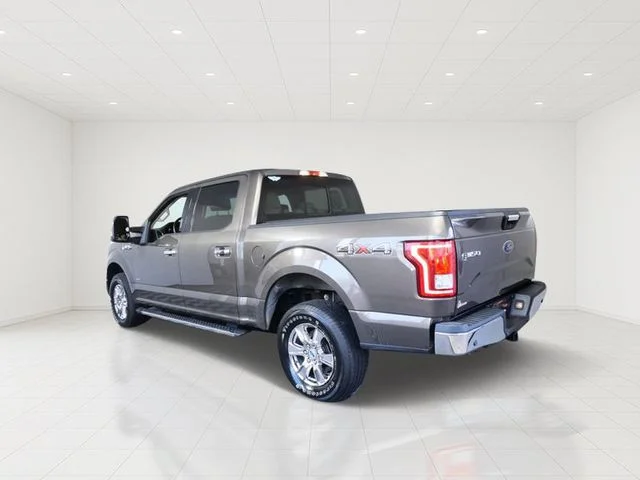 Used 2015  Ford XLT image 4