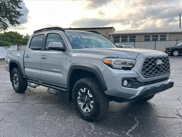 Used 2021  Toyota TRD Off-Road image 2