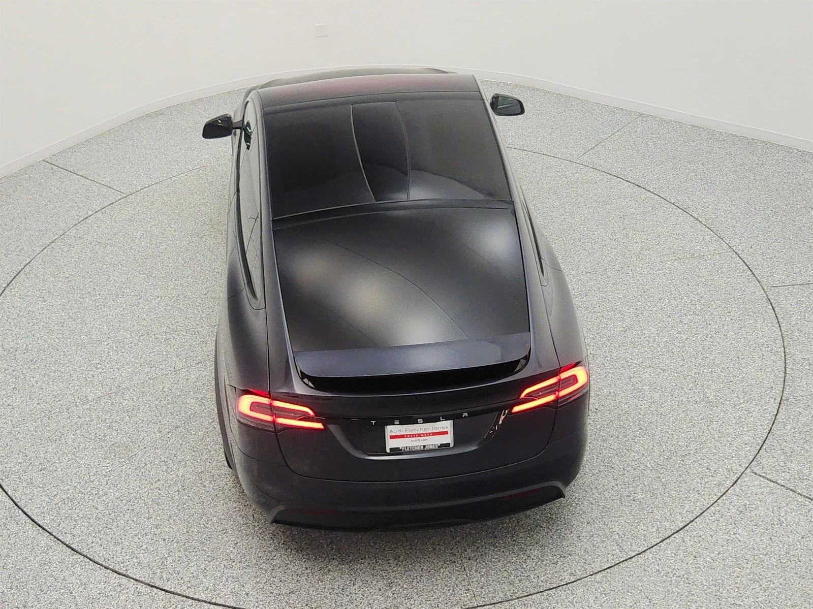 Used 2024 Stealth Grey Tesla AWD image 27