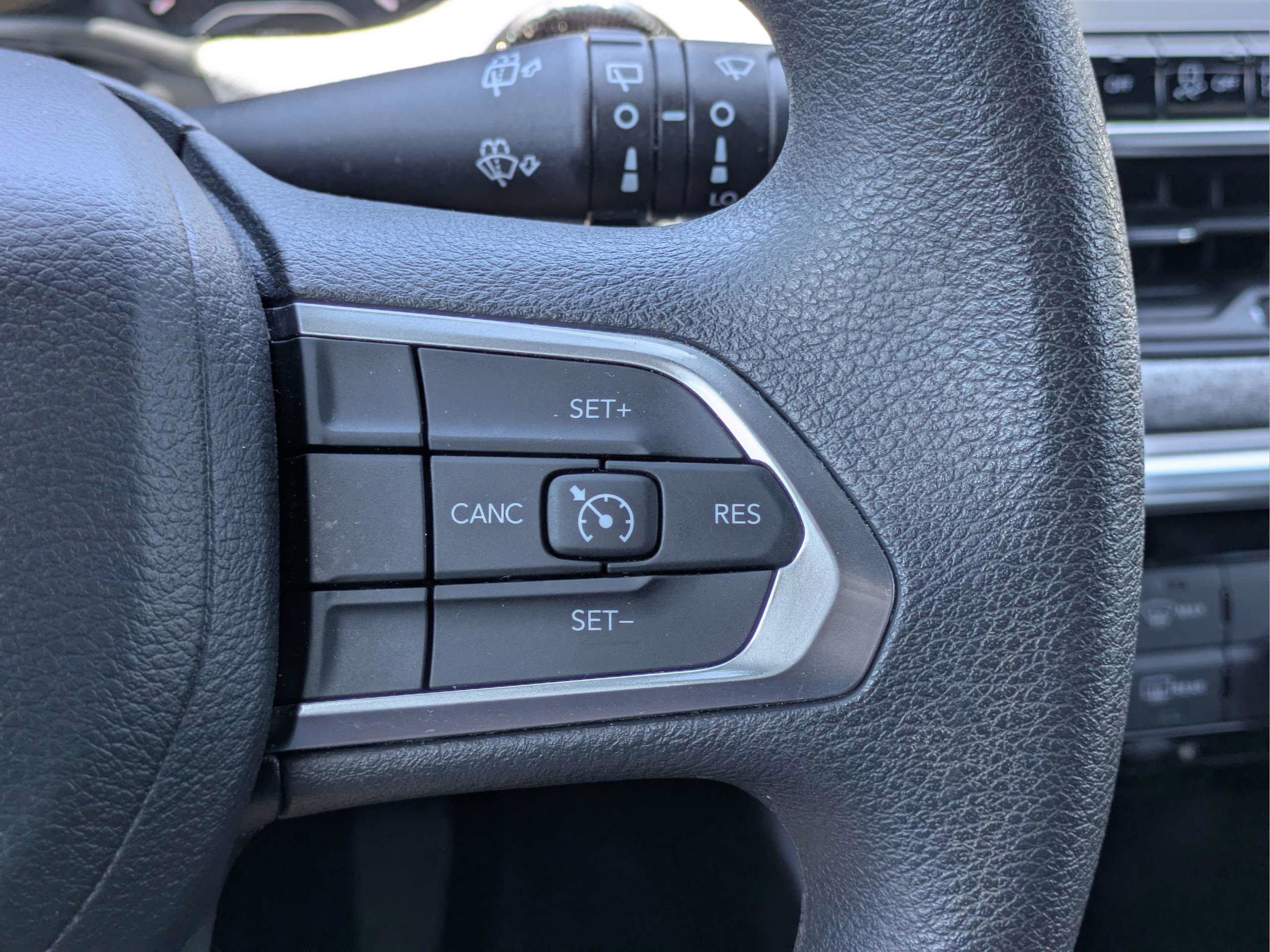 Used 2023 Diamond Black Crystal Pearlcoat Jeep Sport image 24