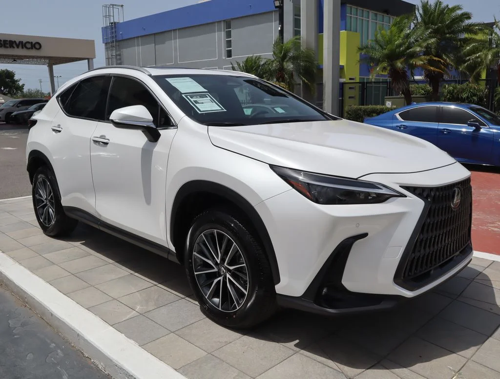 New 2026 White Lexus 350 Base image 3