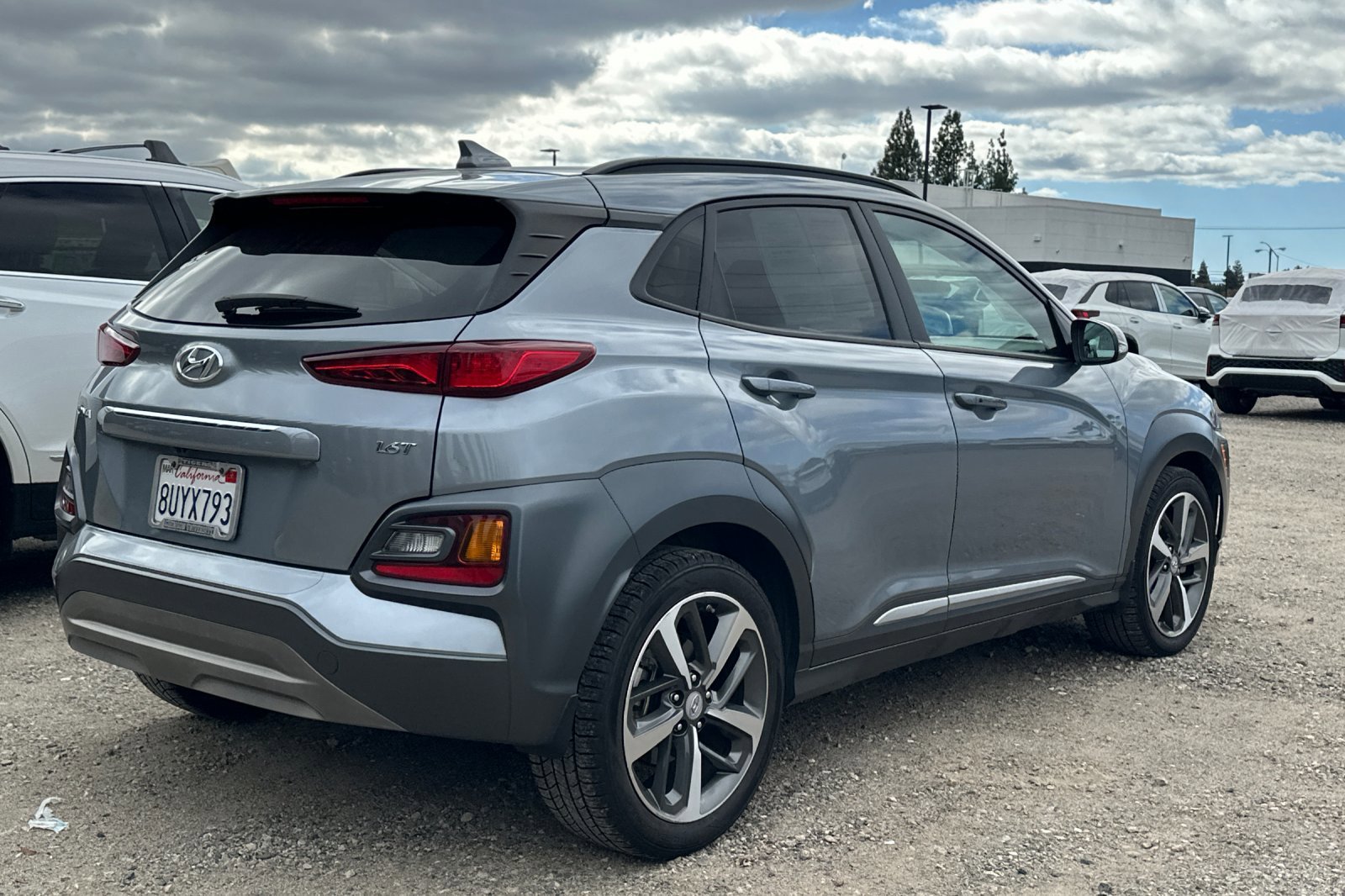 2021 Hyundai Kona Limited photo 3