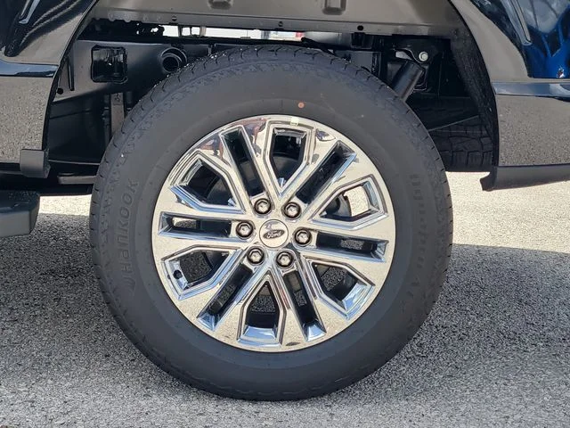 New 2026 Black Metallic Ford Lariat image 8