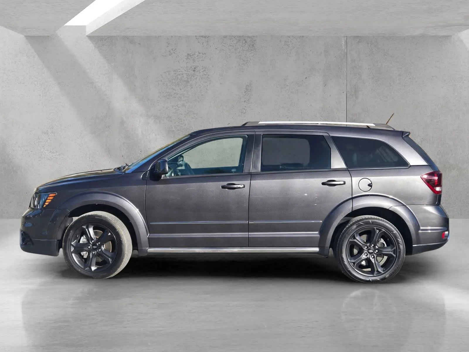 Used 2018  Dodge Crossroad image 6
