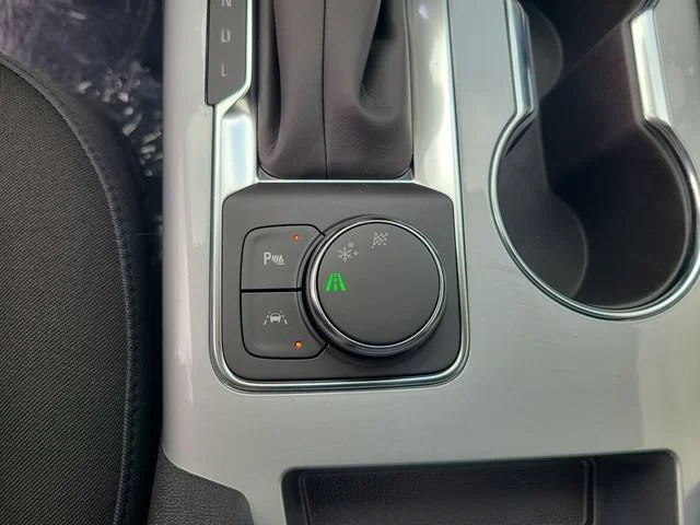 New 2026 Riptide Blue Metallic Chevrolet 2LT image 32