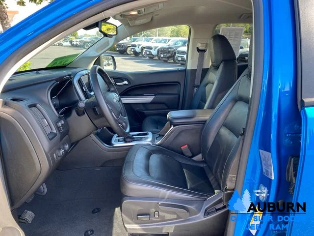 Used 2022 Blue Chevrolet ZR2 image 32
