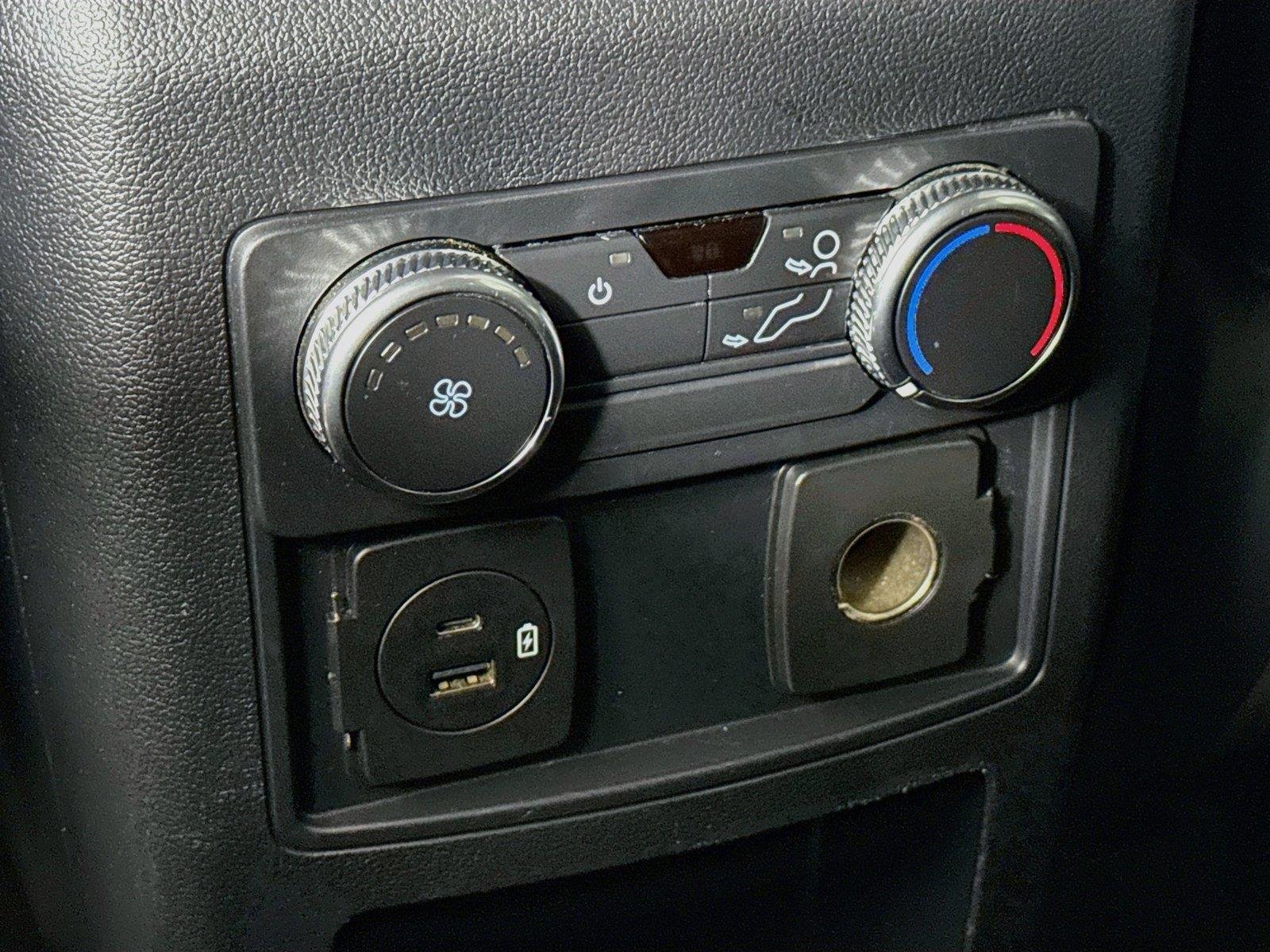 Used 2021 Oxford White Ford XLT image 37